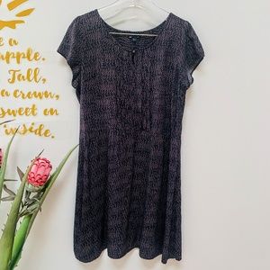 3/$25.🌹 Gap dress